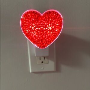Bath & Body Works Red Heart Wall Plug